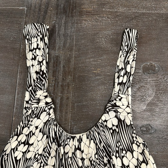 Anthropologie Vanessa Virginia tank top size XS Black/Ivory Floral Print Flowy - Picture 6 of 11